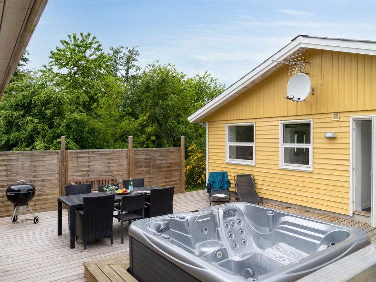 barth-950m-from-the-sea/