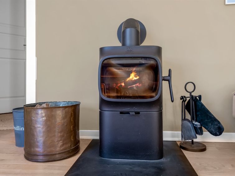 bartha-3km-from-the-sea/