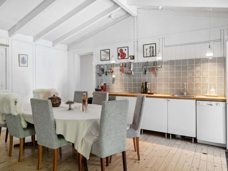 bistra-280m-from-the-sea/