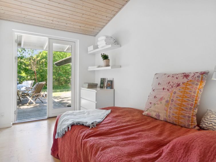 bistra-280m-from-the-sea/