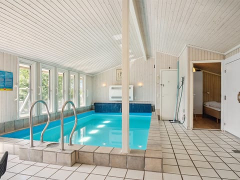 "Isto" - 250m from the sea