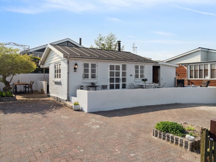 tameka-10m-to-the-fjord/