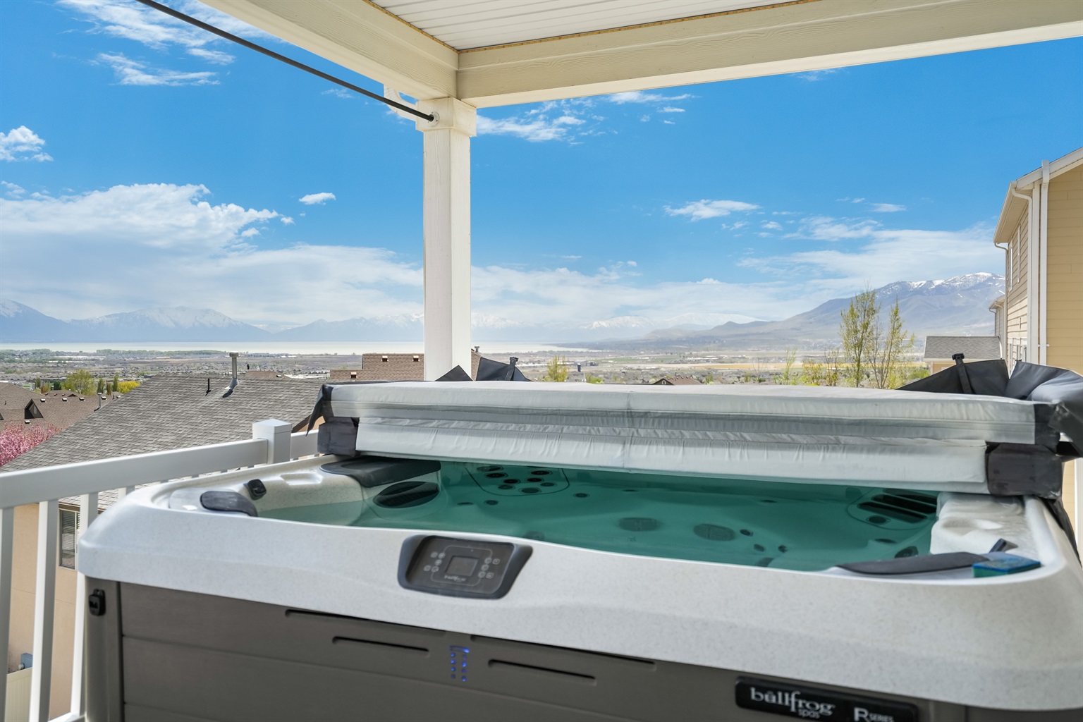 luxury-in-saratoga-springs-or-view-of-utah-lake-and-wasatch-mts/