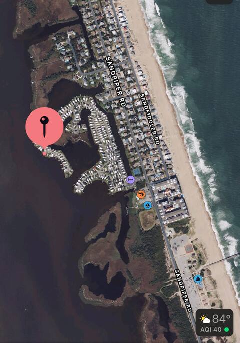 The red pin shows the approximate location of the cottage