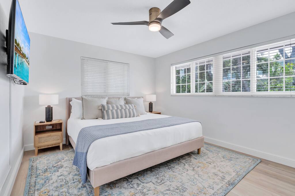 serene-pool-and-spa-home-near-beaches-and-downtown/