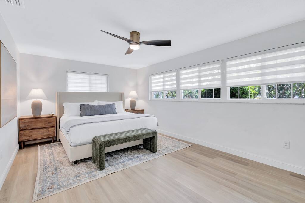 serene-pool-and-spa-home-near-beaches-and-downtown/