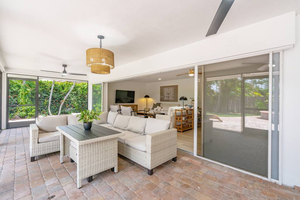 serene-pool-and-spa-home-near-beaches-and-downtown/