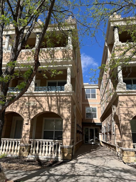 2 Bed 2 Bath Condo in Washington Park