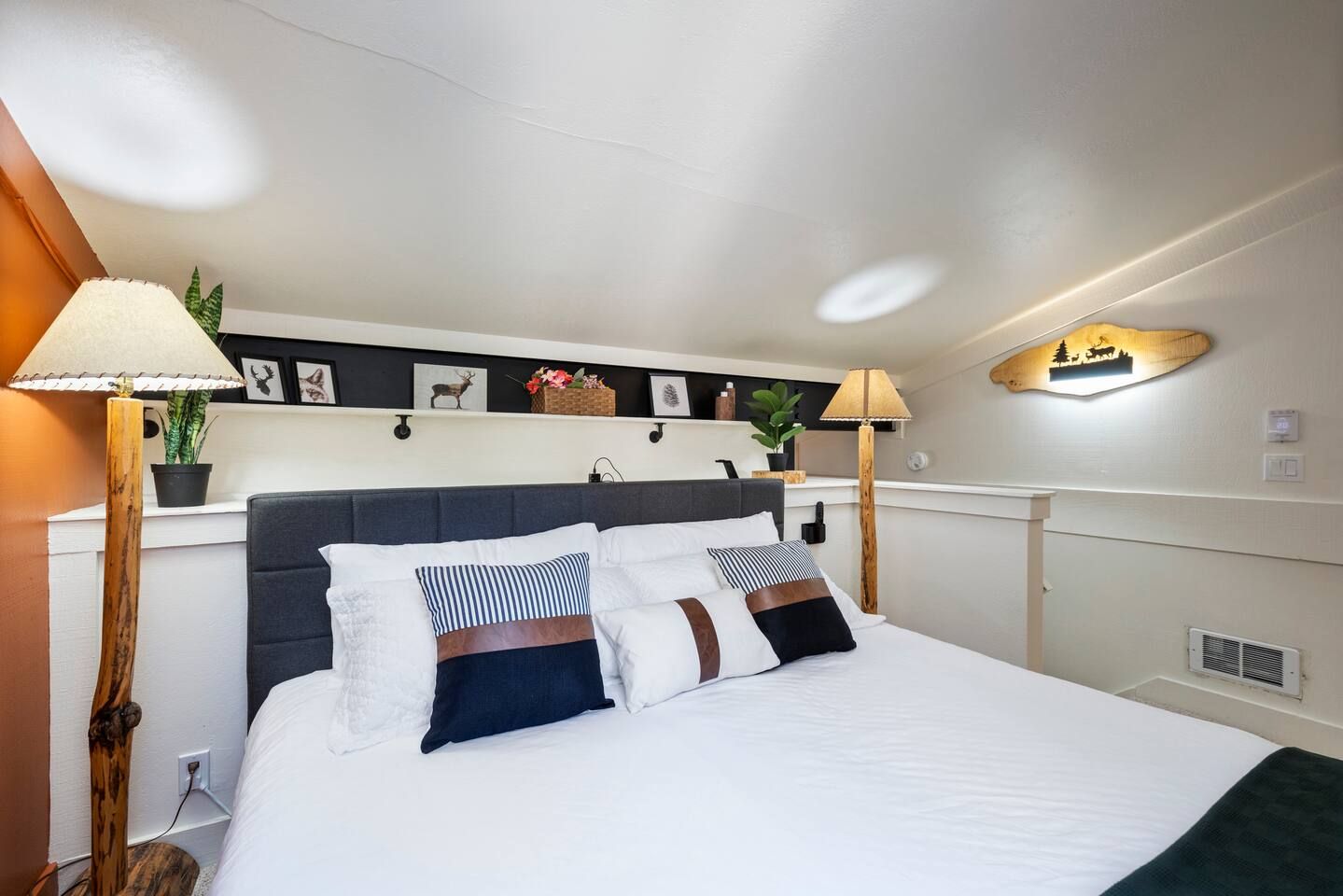King for a more comfortable stay | Luxurious Bedding!