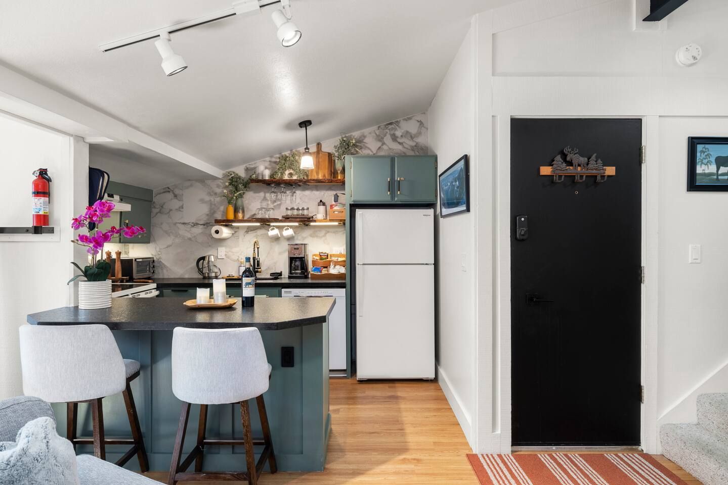 Small but mighty kitchen!