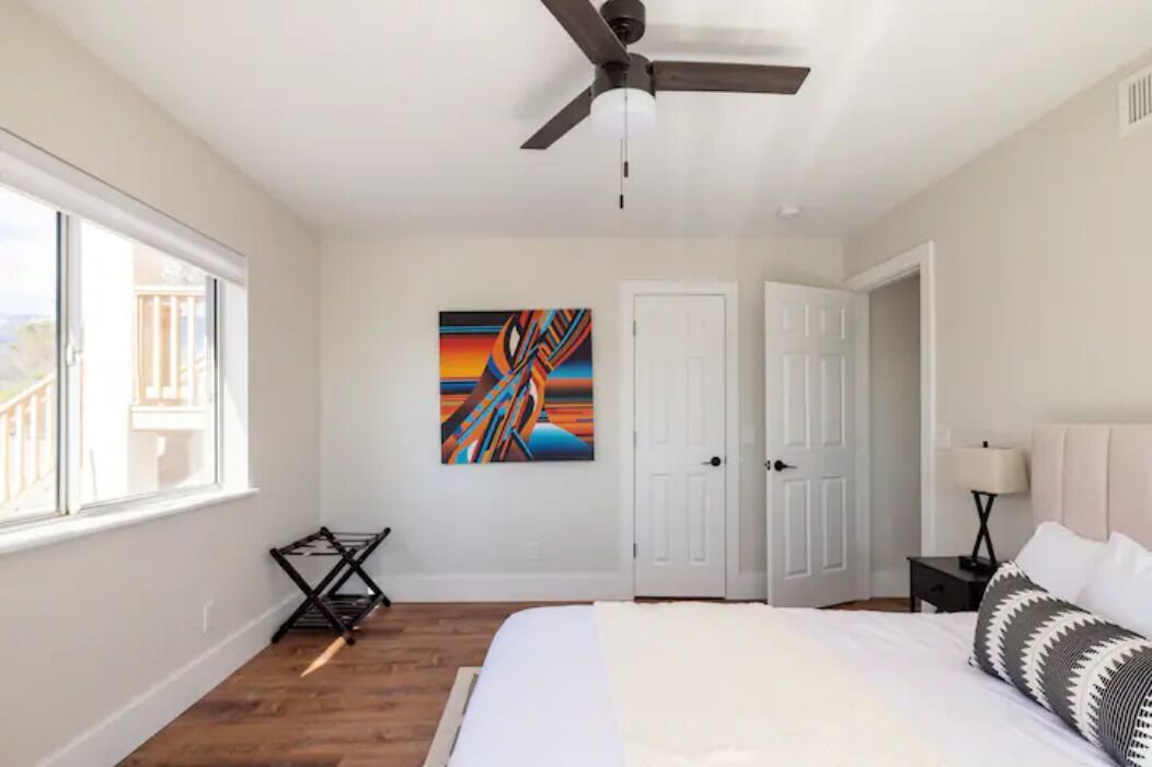 Lux & Cozy ~ Sedona Mountain View ~ Heated Pool & Jacuzzi