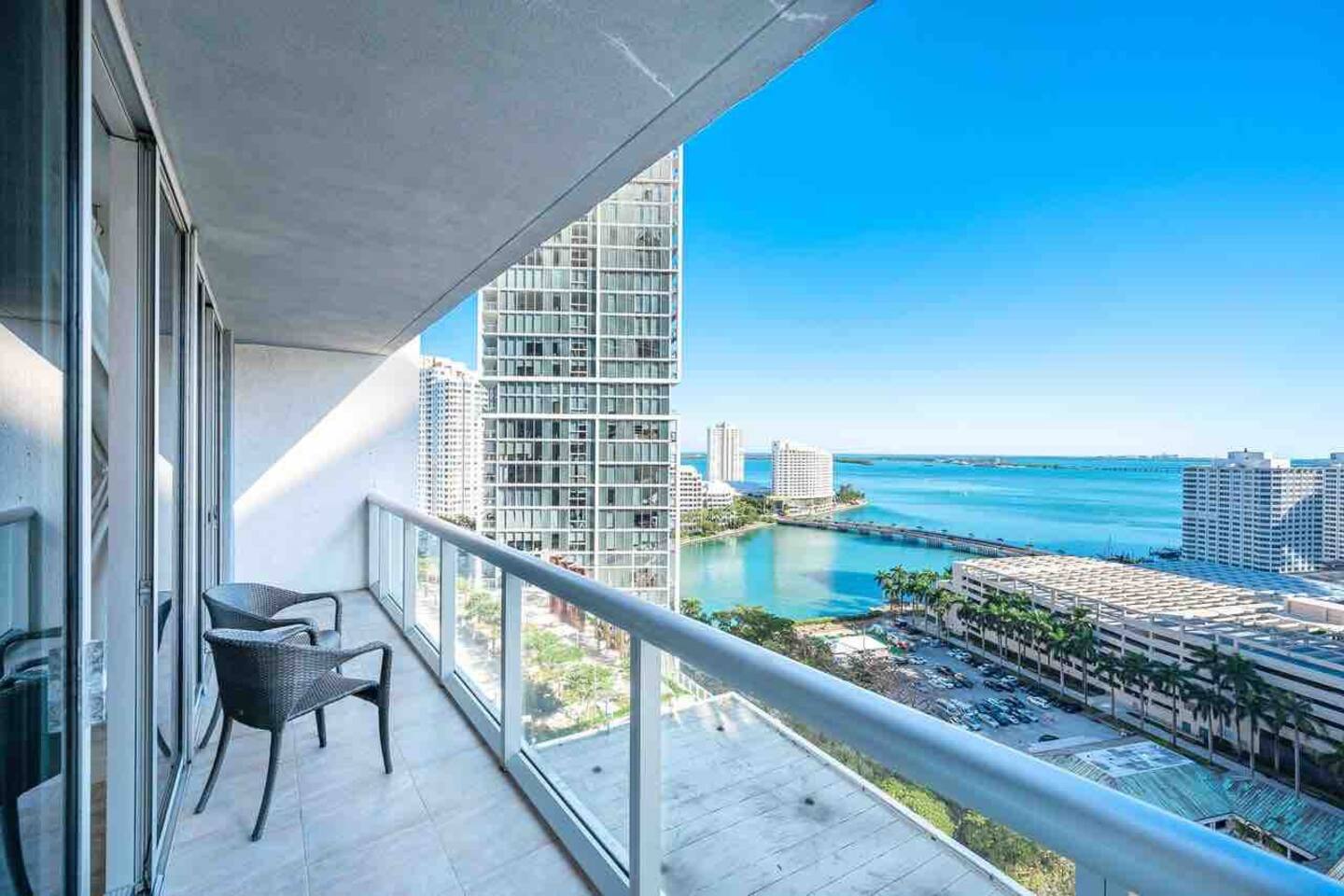 Terrace/ Balcony with a view