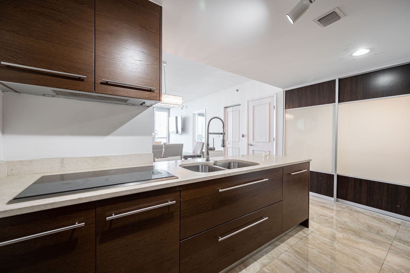 Fully equipped kitchen