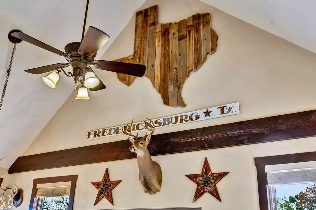 I want to go to Texas and Fredericksburg! We welcome you to our ranch! I want to go to Texas and Fredericksburg! We welcome you to our ranch! - GWR-Private-AmazingHilltopView-HotTub-FirePit-Pool - Fredericksburg