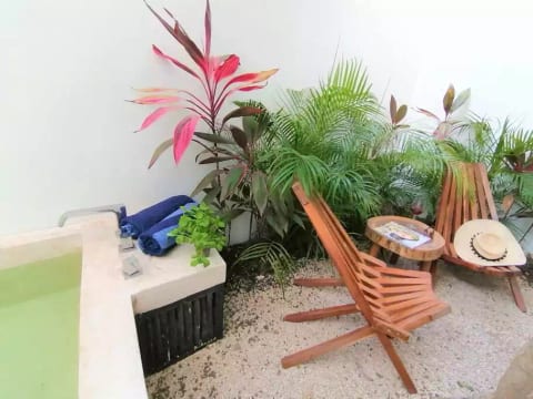 Welcome to get Refresh & Relax in your own private Pool! Mild warm temperature, aided with a dedicated water boiler.