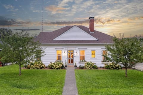 Vintage Bourbon Haven