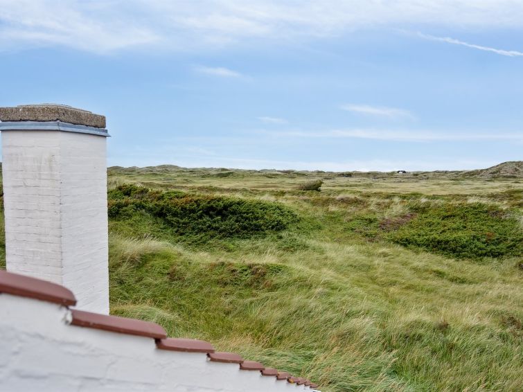 werna-900m-from-the-sea/