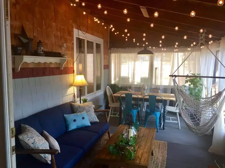 The Hudson Hideaway waterfront home! - Lake Luzerne