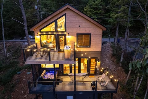 Mountain View Hideaway