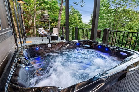 Mountain View Hideaway