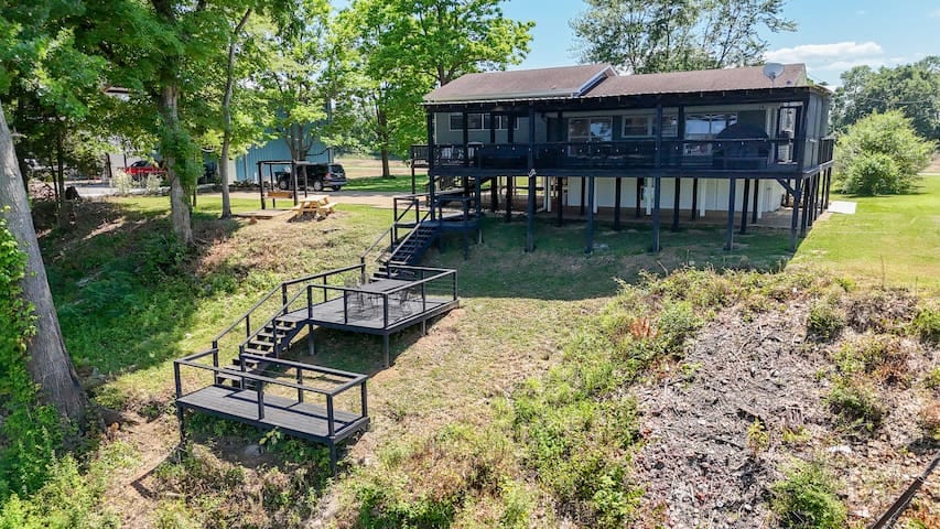 Patio Écran Pickwick avec Rampe de Bateau et Parking pour RV - Counce