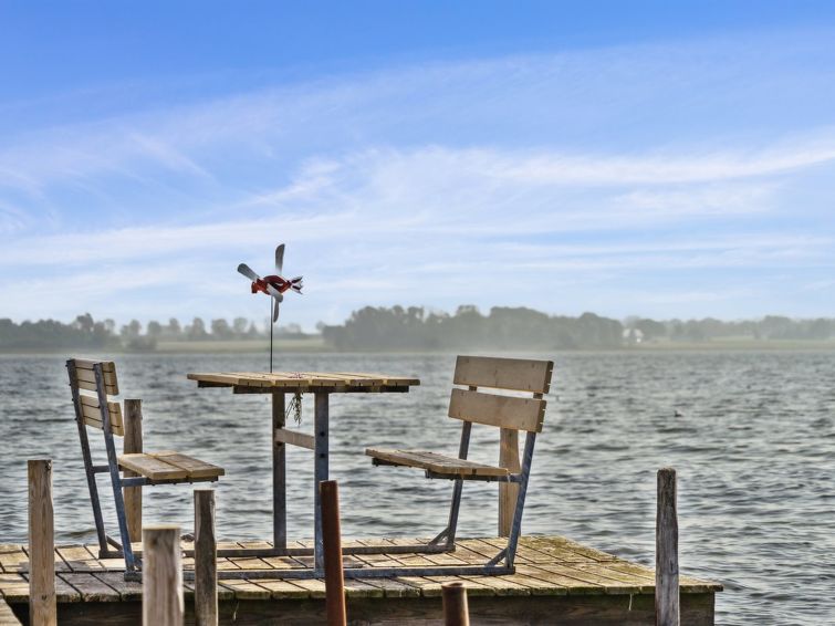 gyrth-20m-to-the-fjord/