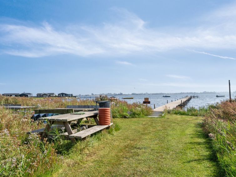 gyrth-20m-to-the-fjord/