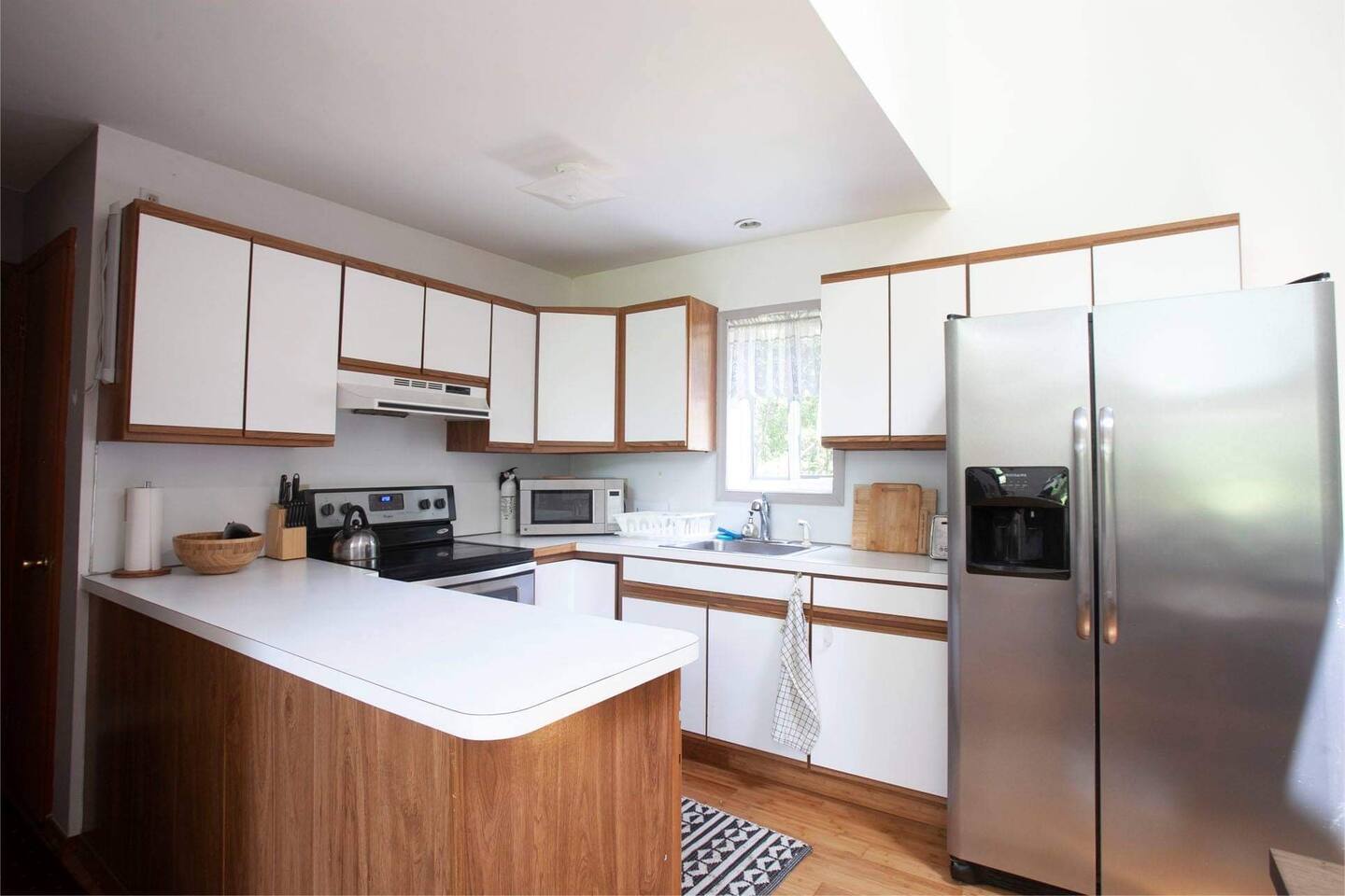 close-to-camelback-and-kalahari-sage-chalet/