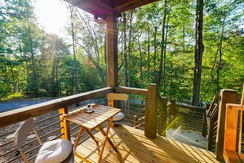 Luxe Cabin Getaway•BlueRidge•Vineyards•HotTub