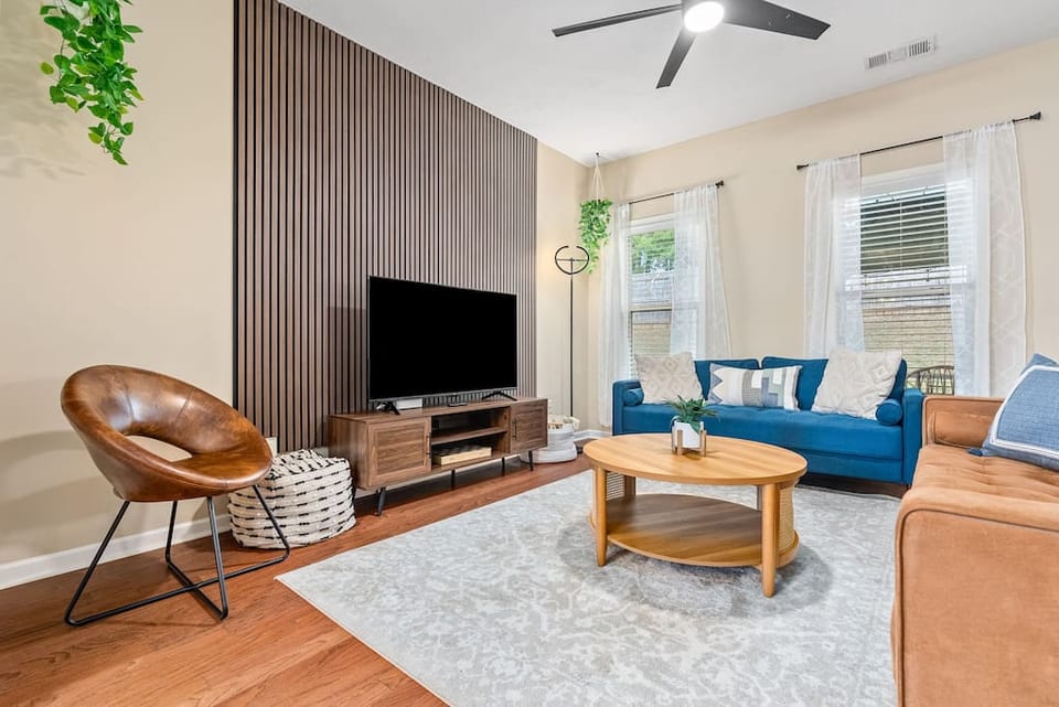 Central to RTJ, Downtown AUB & Opelika *Sleeps 12* - Opelika