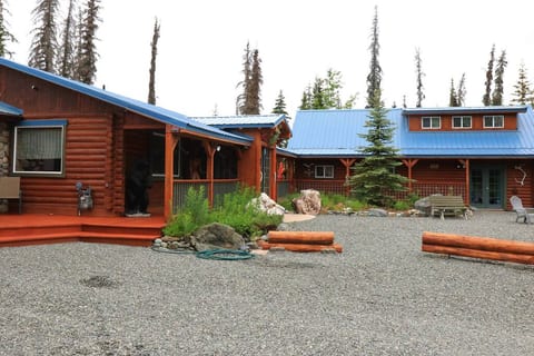 2 separate log homes, shared property