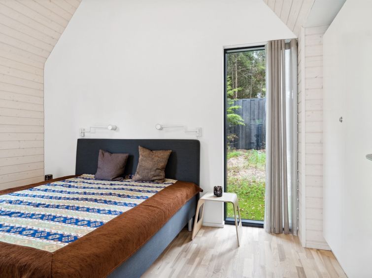 bernadeta-275m-from-the-sea/