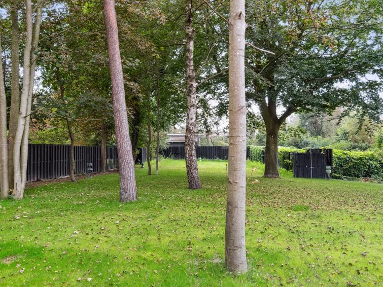 bernadeta-275m-from-the-sea/