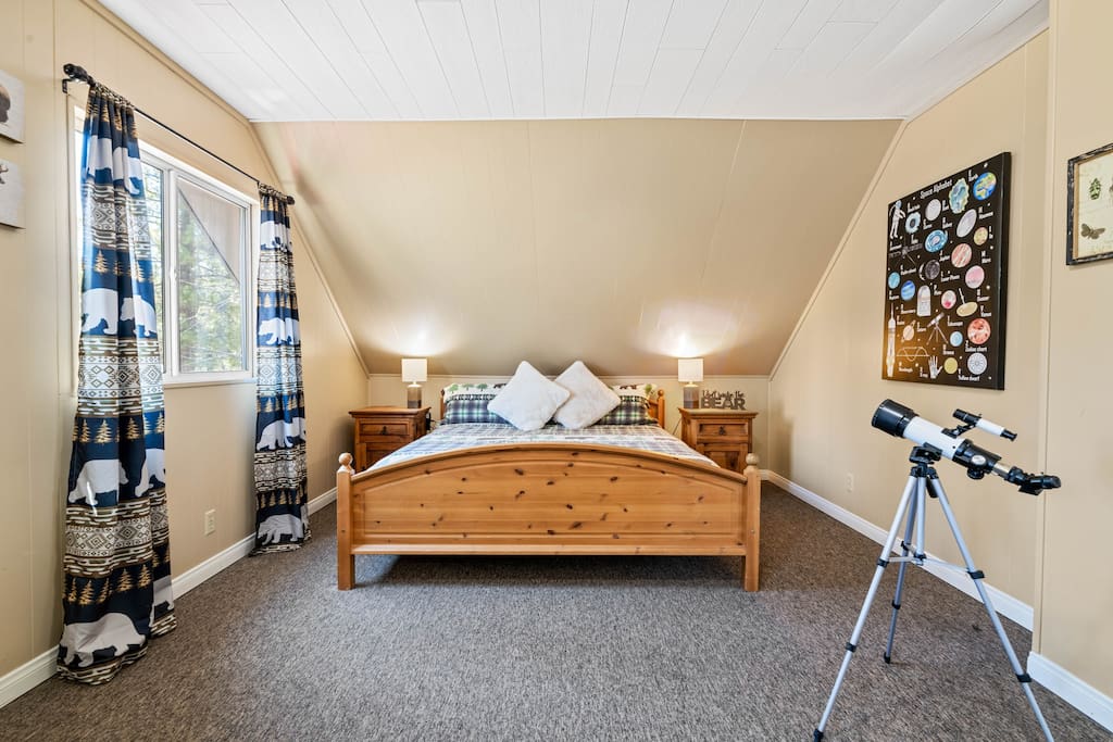 new-hot-tub-*-central-heat-*-nearzoo-*-fenced-yard/