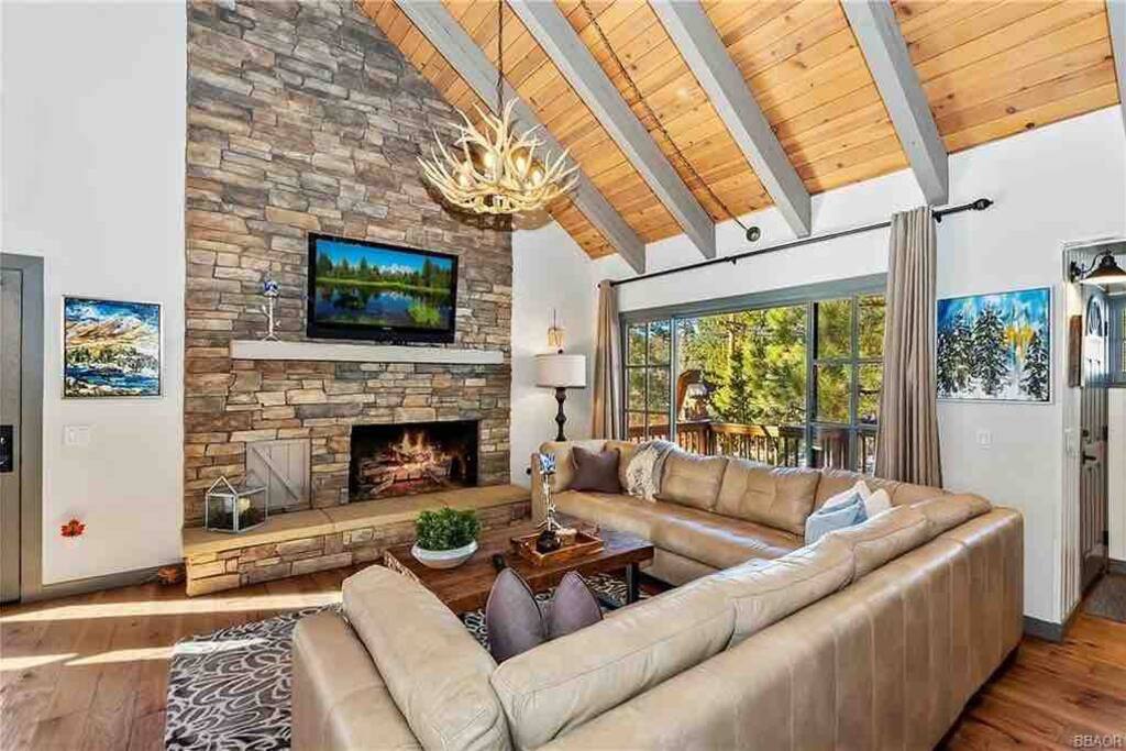 Near Big Bear Lake • Fenced Lrg Yard • Family Fun