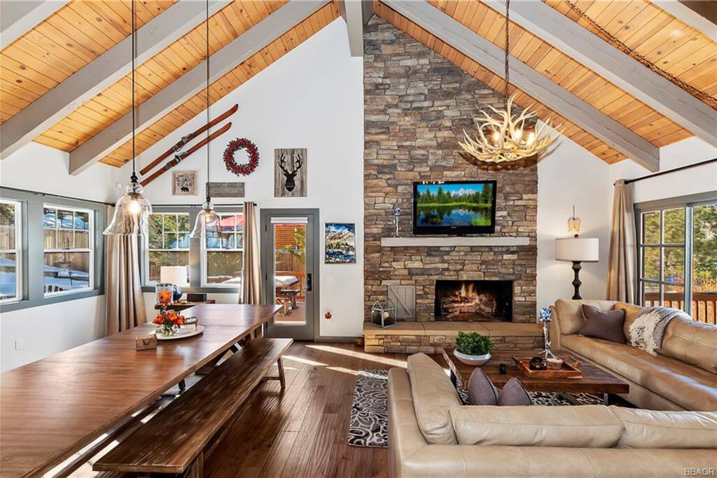 Near Big Bear Lake • Fenced Lrg Yard • Family Fun
