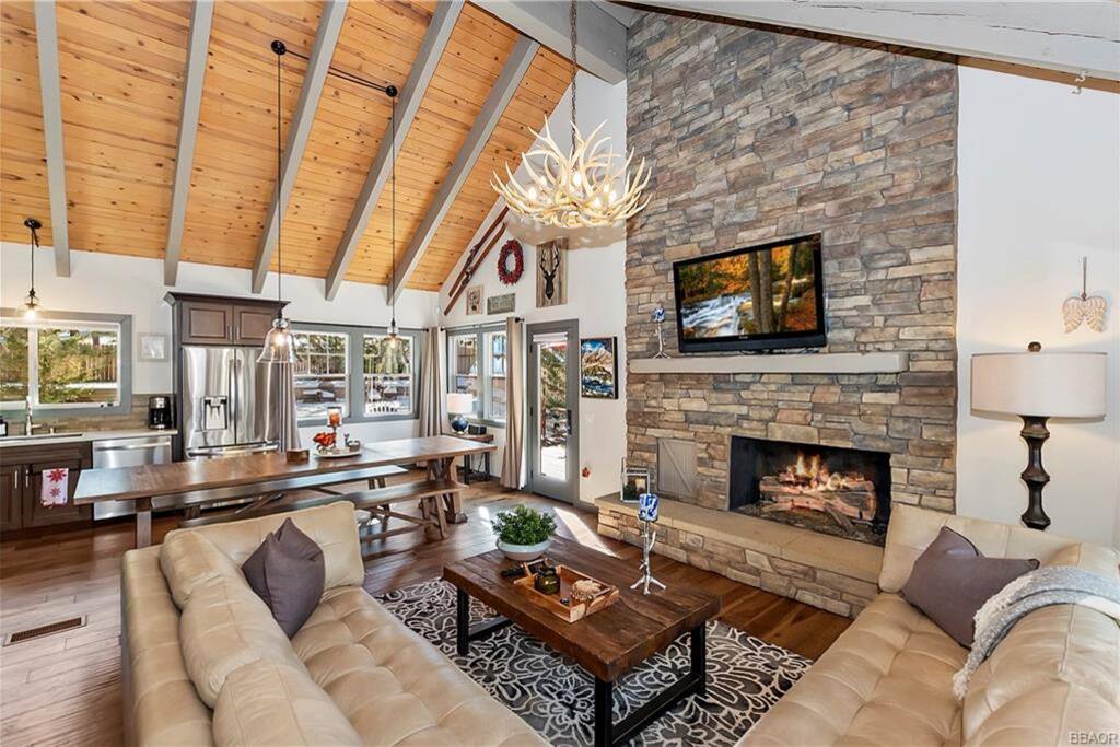 Near Big Bear Lake • Fenced Lrg Yard • Family Fun