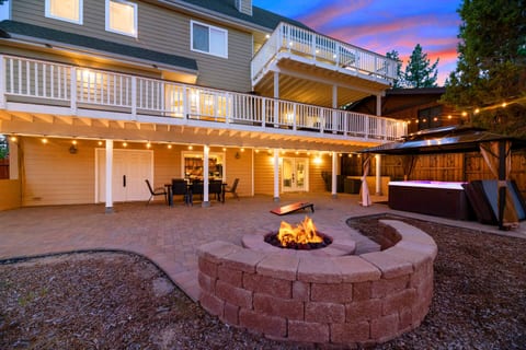 Hot Tub • Central AC & Heat • Pool Table & Arcade