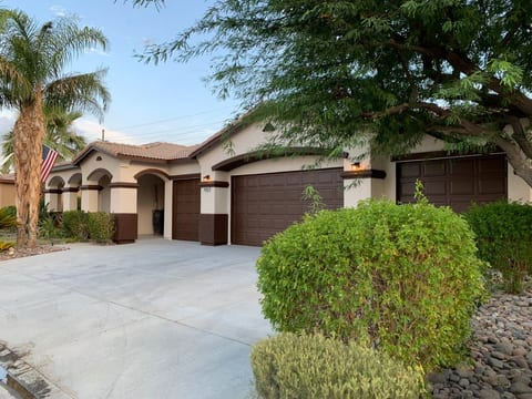 Piazza Serena*Pool & Spa*Mountain Views*Gated