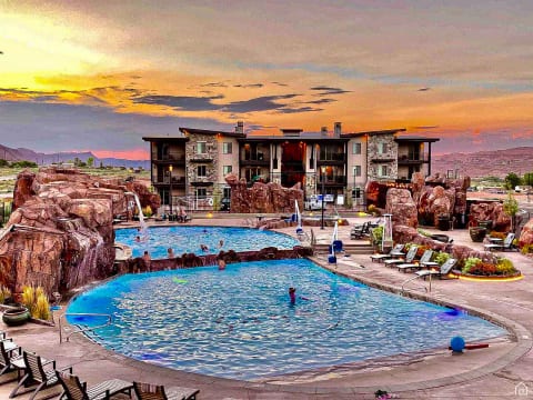 Beautiful Brand NEW luxury condo Sage Creek