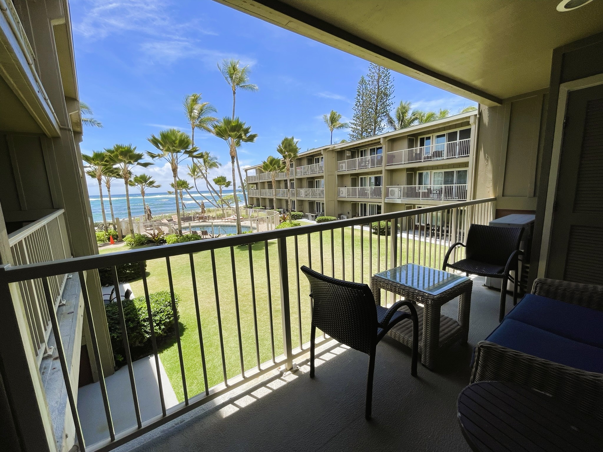 sea-and-sky-beachfront-condo-kauai/