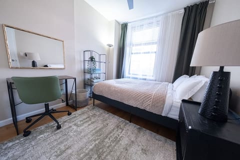 LARGE NEWLY FURNISHED 3BR APT NEAR CENTRAL PARK