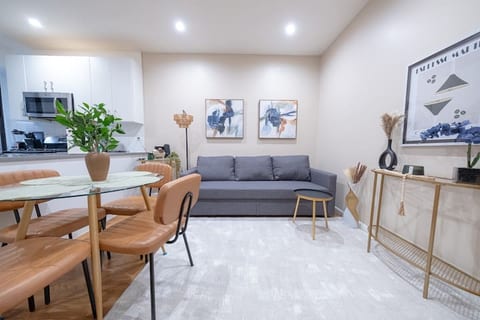LARGE NEWLY FURNISHED 3BR APT NEAR CENTRAL PARK