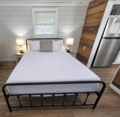 Pickwick Lake Bungalow in the Groves 7th NT Free!