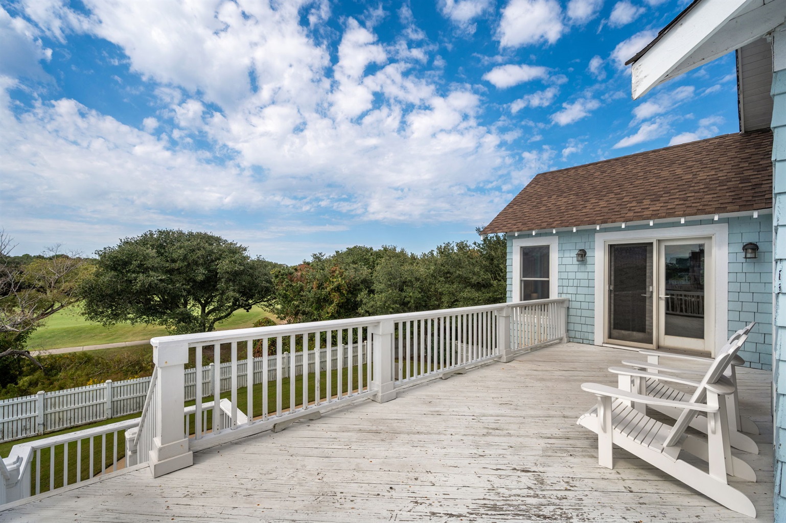 Third level deck
