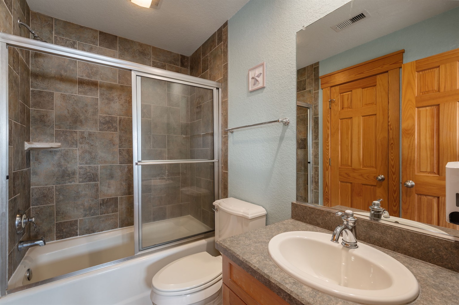 King En Suite on Third Level