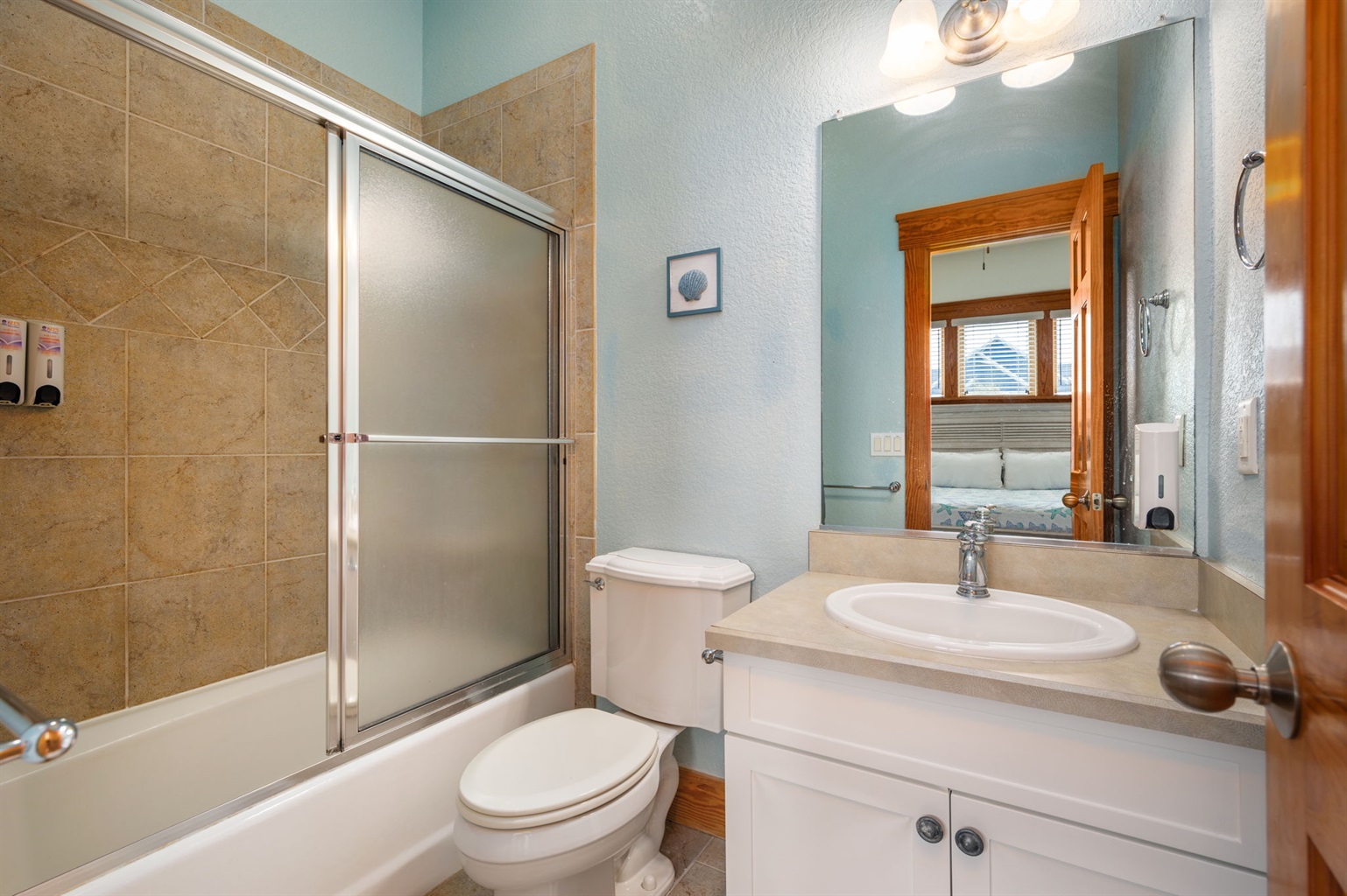 Queen En Suite on Second Level