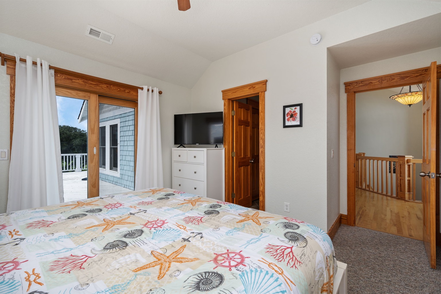 King En Suite on Third Level