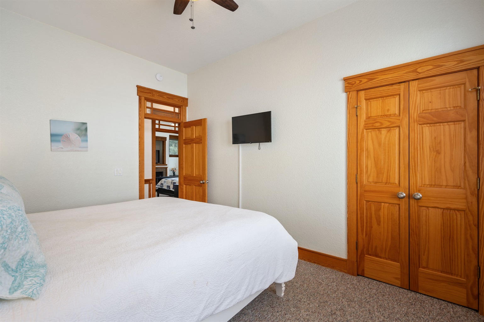 King En Suite on Second Level