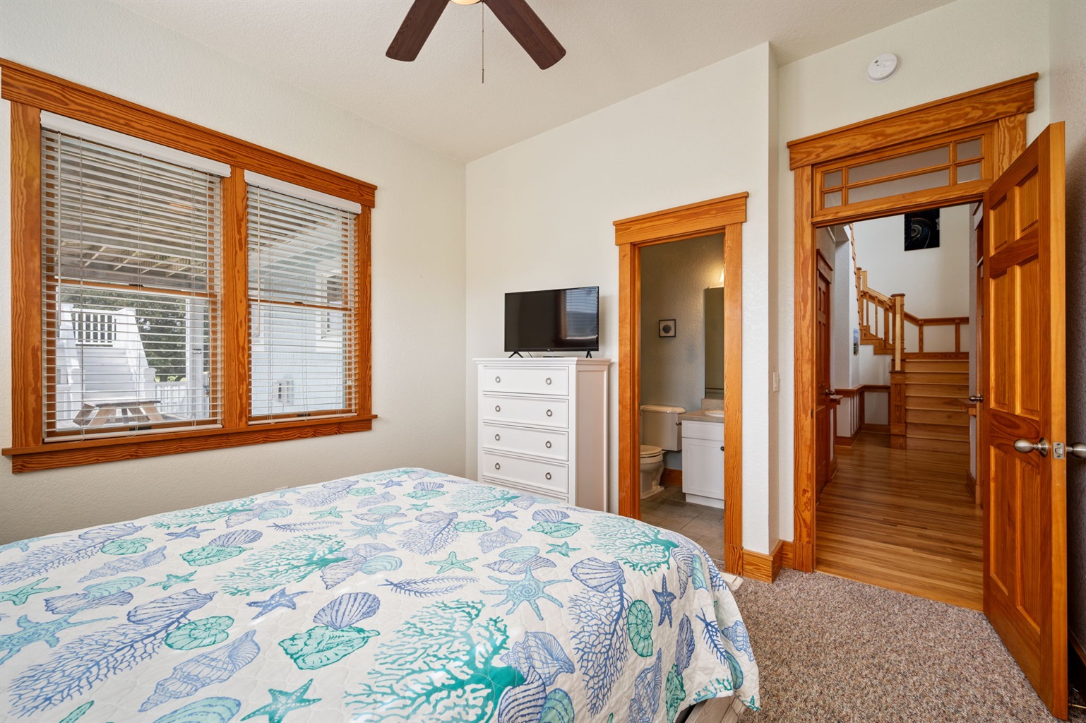 Queen En Suite on Second Level